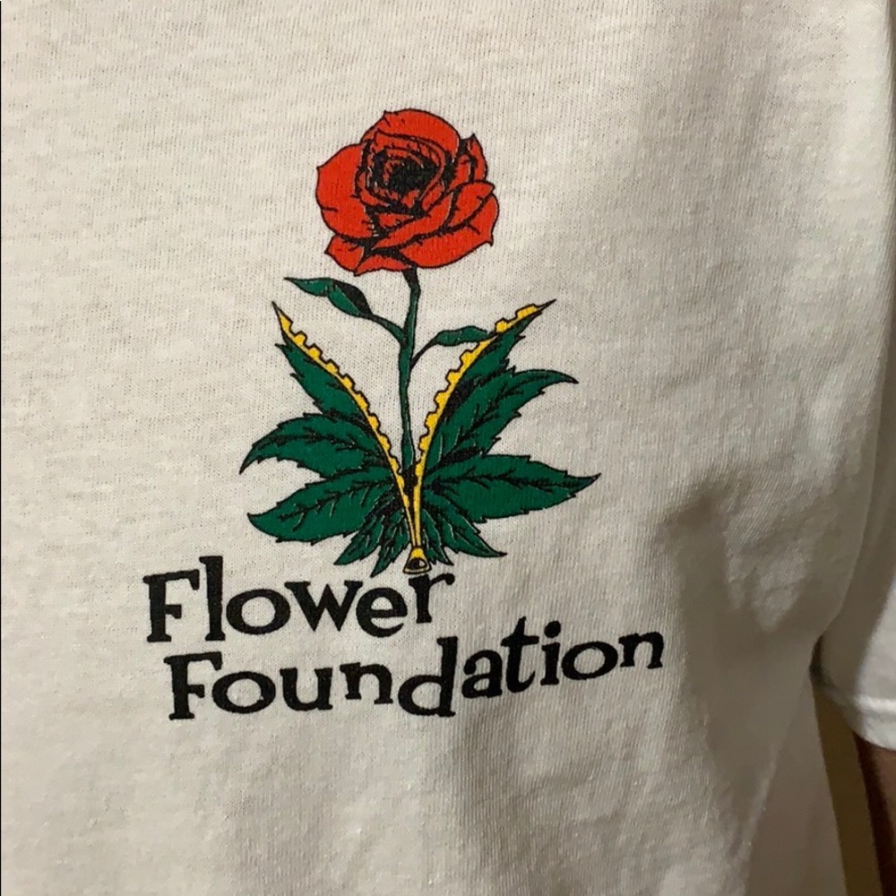Flower foundation - Picture 2 of 3